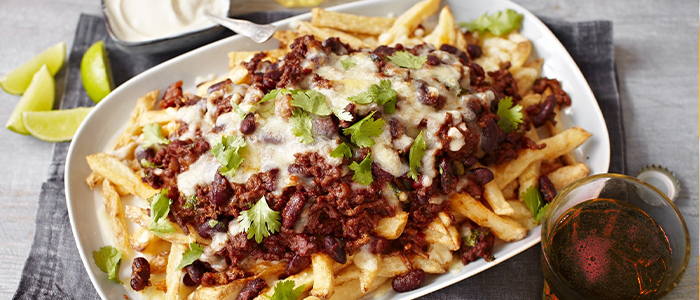 Cheesy Chips With Bolognese 